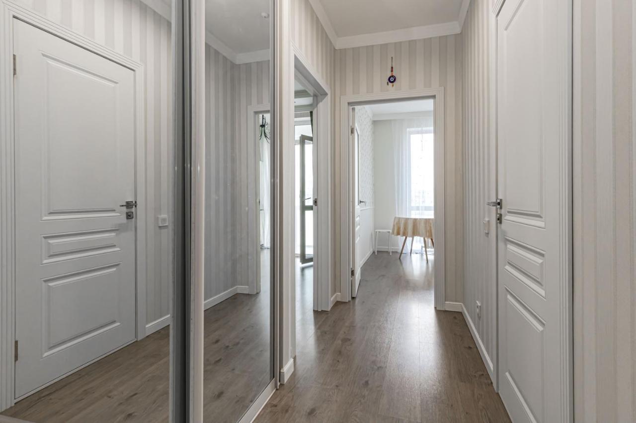 Апартаменты Mangilik Apart Астана Экстерьер фото